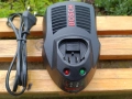 Bosch AL 1130 CV зарядно 10.8/12V, снимка 3