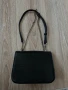 Черна дамска чанта с магнитно затваряне, снимка 2