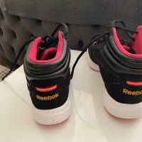 Обувки Reebok, снимка 1 - Дамски ежедневни обувки - 43528199