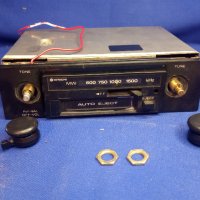 Ретро авто радио касетофон HITACHI CST-300 Хитачи, снимка 1 - Радиокасетофони, транзистори - 43425669