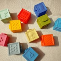 Играчки за баня Squeeze Cubes

, снимка 3 - Други - 43913049