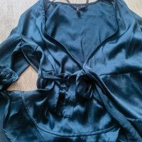 продавам дамска блуза , снимка 2 - Блузи с дълъг ръкав и пуловери - 43619442