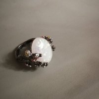 Прекрасен дамски пръстен със сребърно покритие S925, с красив камък с отблясъци и нежни цветя, снимка 11 - Пръстени - 27525617