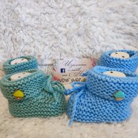 Бебешки терличета ръчно плетени , снимка 2 - Бебешки чорапи - 43457846