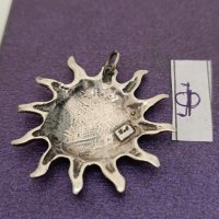 Красива сребърна висулка маркирана Буква Ф, снимка 4 - Колиета, медальони, синджири - 43922916