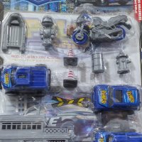 Полицейски комплект за игра с коли, мотори и фигурки , снимка 1 - Коли, камиони, мотори, писти - 38659932