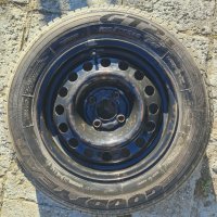 Резевна гума от Renault Scenic 1, снимка 1 - Гуми и джанти - 43026019