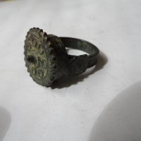 стар възрожденски пръстен, снимка 10 - Антикварни и старинни предмети - 28327146