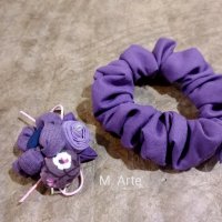 Комплект фиба диадема и скрънчи в лилаво Лилава фиба  Диадема с цветя в лилаво Ръчна Изработка , снимка 3 - Аксесоари за коса - 43420282