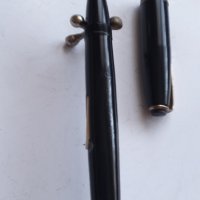 Стара френска писалка с позлатен писец, снимка 1 - Колекции - 43603464