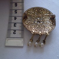Дамска брошка със перли и порцелан, снимка 4 - Антикварни и старинни предмети - 36649057