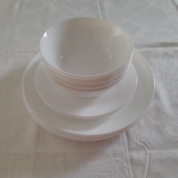Бели чинии и купички комплект, снимка 1 - Чинии - 43940158