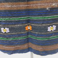 Стара тъкана, бродирана вълнена престилка(16.3), снимка 3 - Антикварни и старинни предмети - 43557683