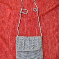 Ръчно плетена чантичка, снимка 2 - Чанти - 28646374