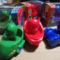 3 бр малки PJMASKS PJ Masks PJ Mask с подвижни коли пластмасови фигурки PVC за игра и украса торта , снимка 1 - Фигурки - 27276796