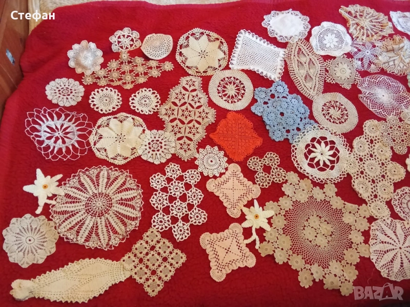 Продавам различни модели и разцветки карета на една кука , снимка 1