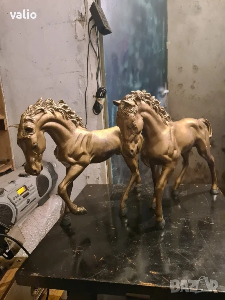 Статуетки на големи бронзови коне Авторски , снимка 1