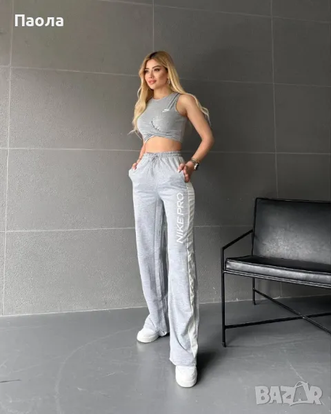 Дамски екип Nike, снимка 1