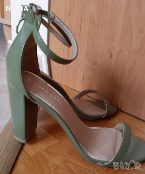 Зелени сандали, снимка 1
