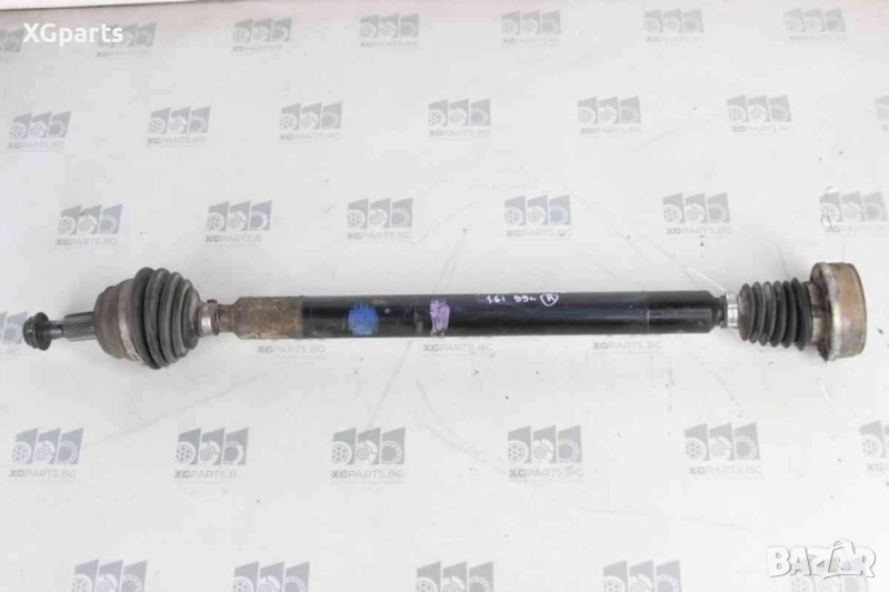  Полуоска предна дясна за Skoda Octavia 1.6i 75 к.с. (1996-2000), снимка 1