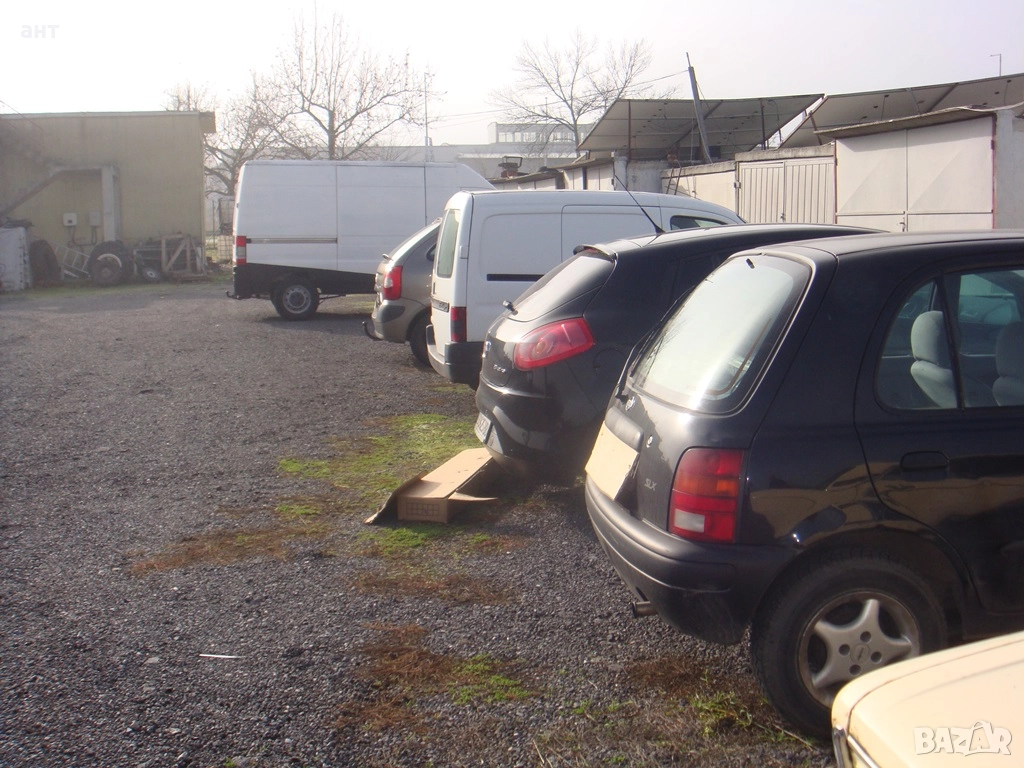 Парко места в автоцентър , снимка 1