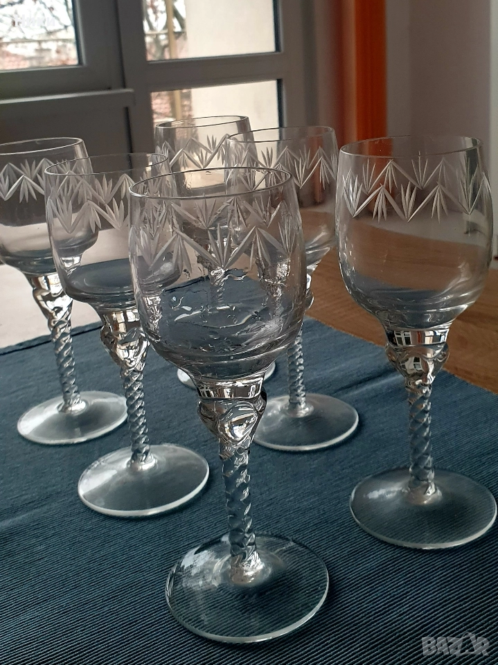 Стъклени чаши за вино, снимка 1
