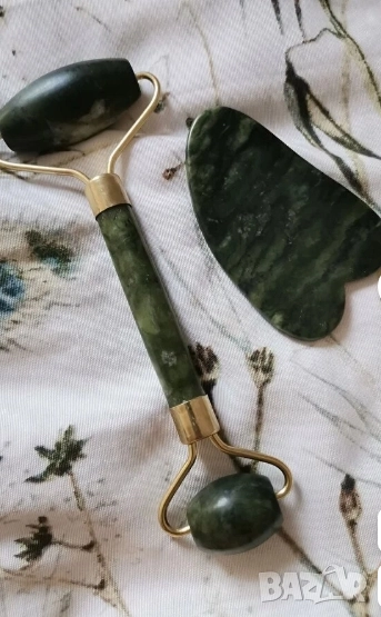 💚 Нефритен масажор за лице  , снимка 1