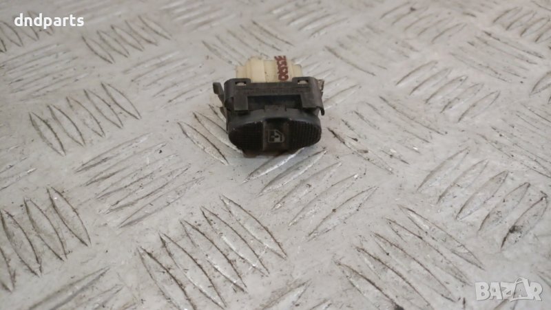 Бутон стъкло VW Sharan 1998г.(заден десен)	, снимка 1