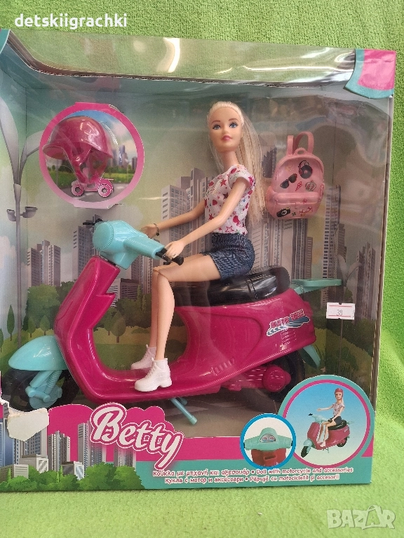 Кукла Барби с розов скутер и каска, снимка 1