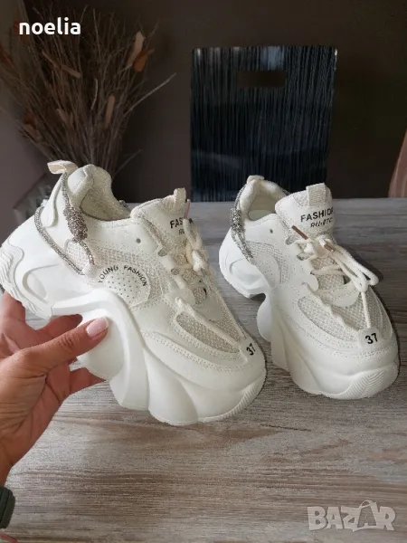 нови сникърси, снимка 1