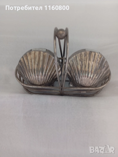 Посребрена солница и пиперница, снимка 1