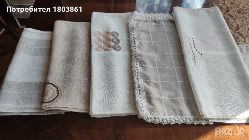 Тишлайфери с бродерия от фина материя, снимка 1