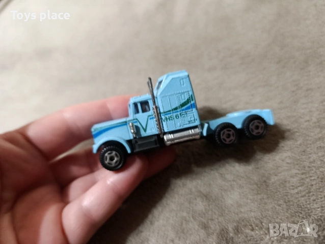 Ретро метални камиони и метален самолет Quantas, снимка 7 - Коли, камиони, мотори, писти - 53584230