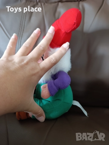 Плюшена играчка Disney Snow White Коледен гном Коледно джудже, снимка 5 - Плюшени играчки - 52438503