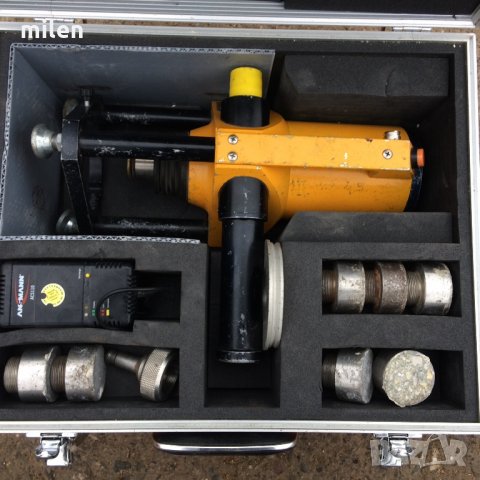 машина за тестване на бетон