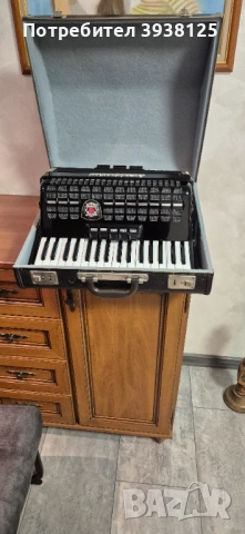 Акордеон Royal Standart Meteor 80 баса