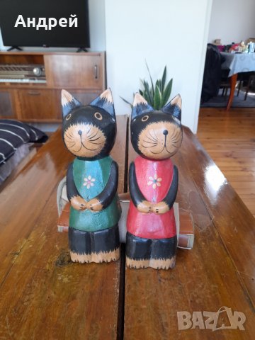 Дървени фигурки котки, снимка 1 - Други ценни предмети - 40603700