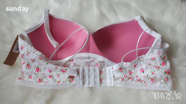 НАЛИЧНИ НОВИ Оригинален сутиен Victoria's Secret, снимка 4 - Бельо - 43266367