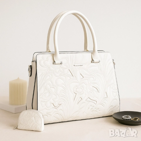 Елегантна дамска чанта с флорален релеф, снимка 2 - Чанти - 52097919