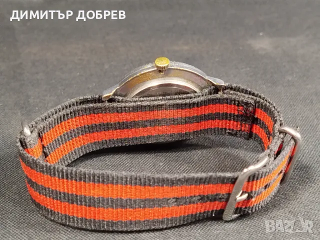 СТАР РЕТРО РУСКИ МЕХАНИЧЕН РЪЧЕН ЧАСОВНИК СЛАВА, снимка 6 - Антикварни и старинни предмети - 47796710