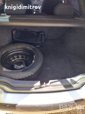 Продавам Волво В 40,1,8-2001 г. , снимка 14 - Автомобили и джипове - 51756490