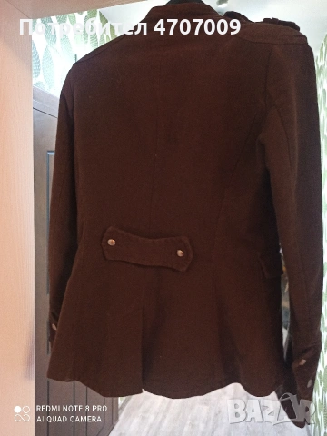 Продавам сако-втора употреба. Размер Xl. Кафяв цвят. Цена 10евро.Малко използувано. , снимка 2 - Сака - 53079007