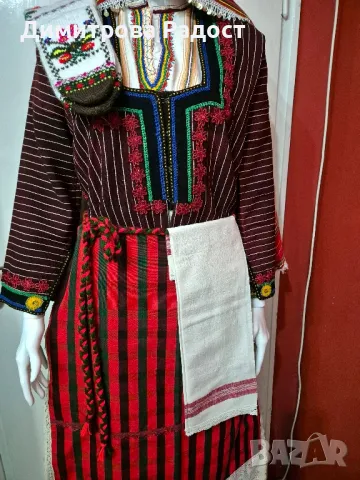 Автентична родопска носия! Състояние без забележки! , снимка 2 - Антикварни и старинни предмети - 48869783