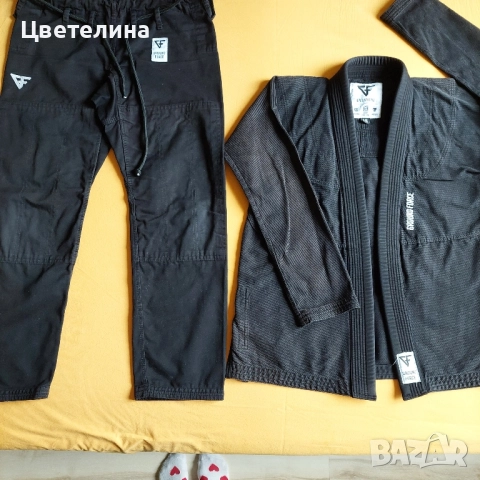 Екип за бойни спортове