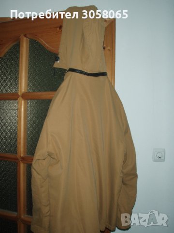 семпло тънко бежаво яке за пролетно -есенният сезон XL, снимка 2 - Якета - 38915216