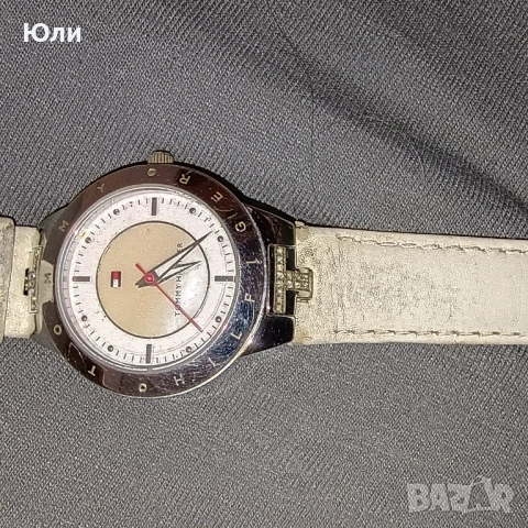 Дамски часовник Tommy Hilfiger, снимка 3 - Дамски - 52809826