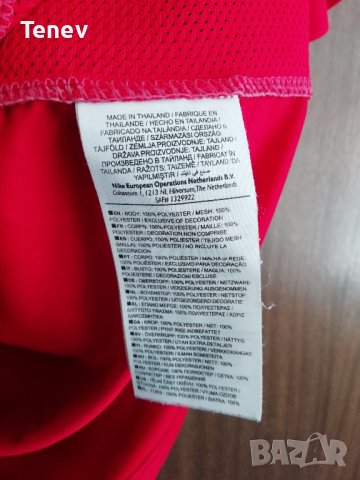 Manchester United Nike оригинална фланелка тениска Манчестър Юнайтед S, снимка 4 - Тениски - 37609536