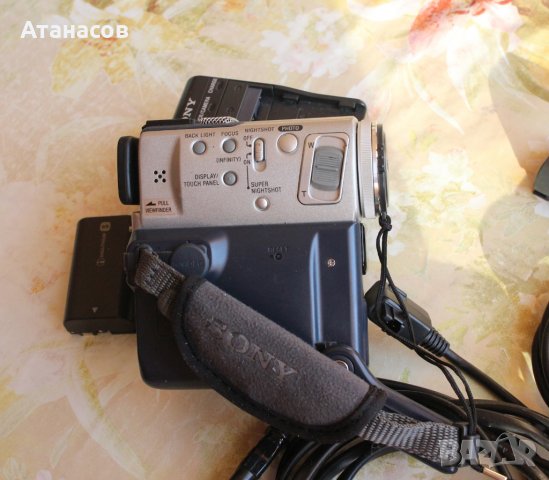 Sony Handycam DCR-PC4E, снимка 4 - Камери - 37489410