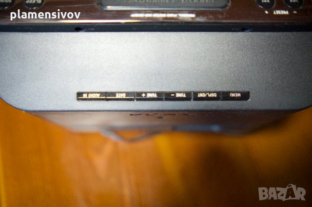 Sony XDR-DS16iPN - докинг станция iPhone/iPod и радиобудилник, снимка 3 - Аксесоари за Apple - 34936078