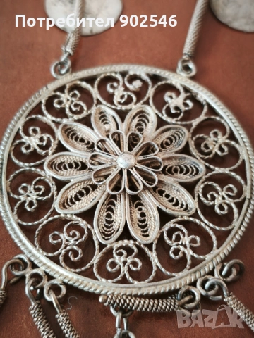 Български накит, сребро, филигран носия, снимка 2 - Антикварни и старинни предмети - 51450349